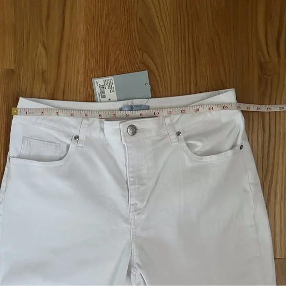 Antonio Melani Veronica White Flare Jeans - Picture 5 of 9